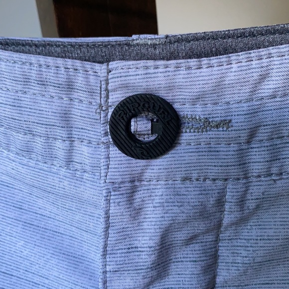 Rip Curl Boardwalk in water/on land board shorts - Picture 3 of 12
